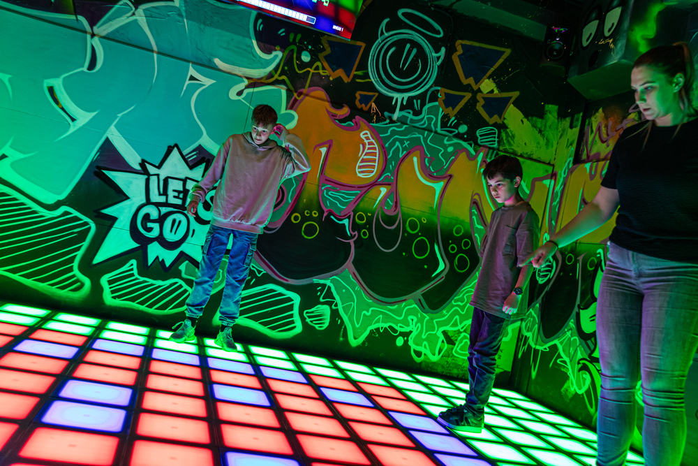 Pixel Floor – interaktiver LED-Spielboden bei All in Echt – Impression 5