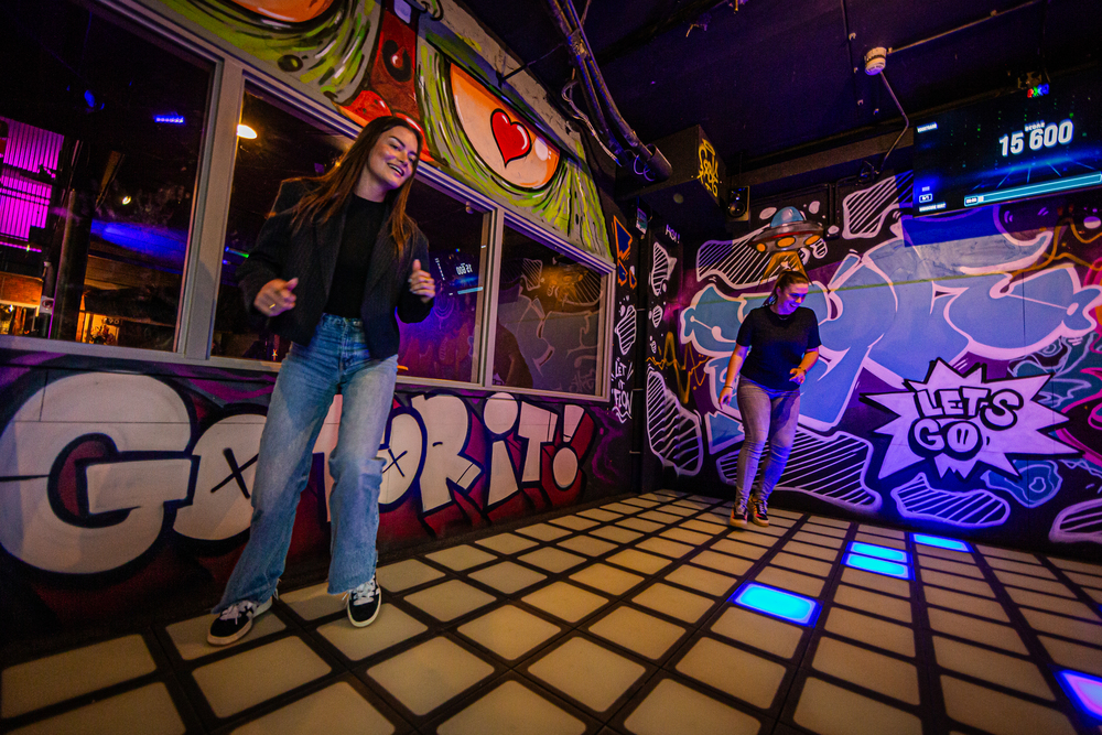 Pixel Floor – interaktiver LED-Spielboden bei All in Echt – Impression 2