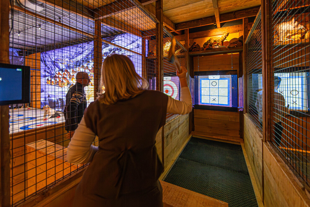 Bijlwerpen in de Oostenrijkse Allm in Hütte